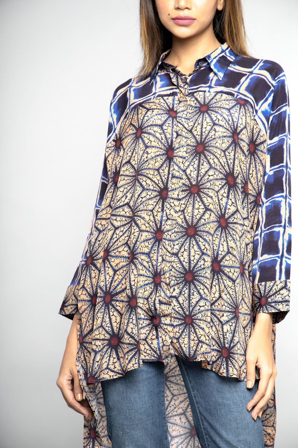 BROWN & BLUE PRINT HIGH-LOW HEM SHIRT