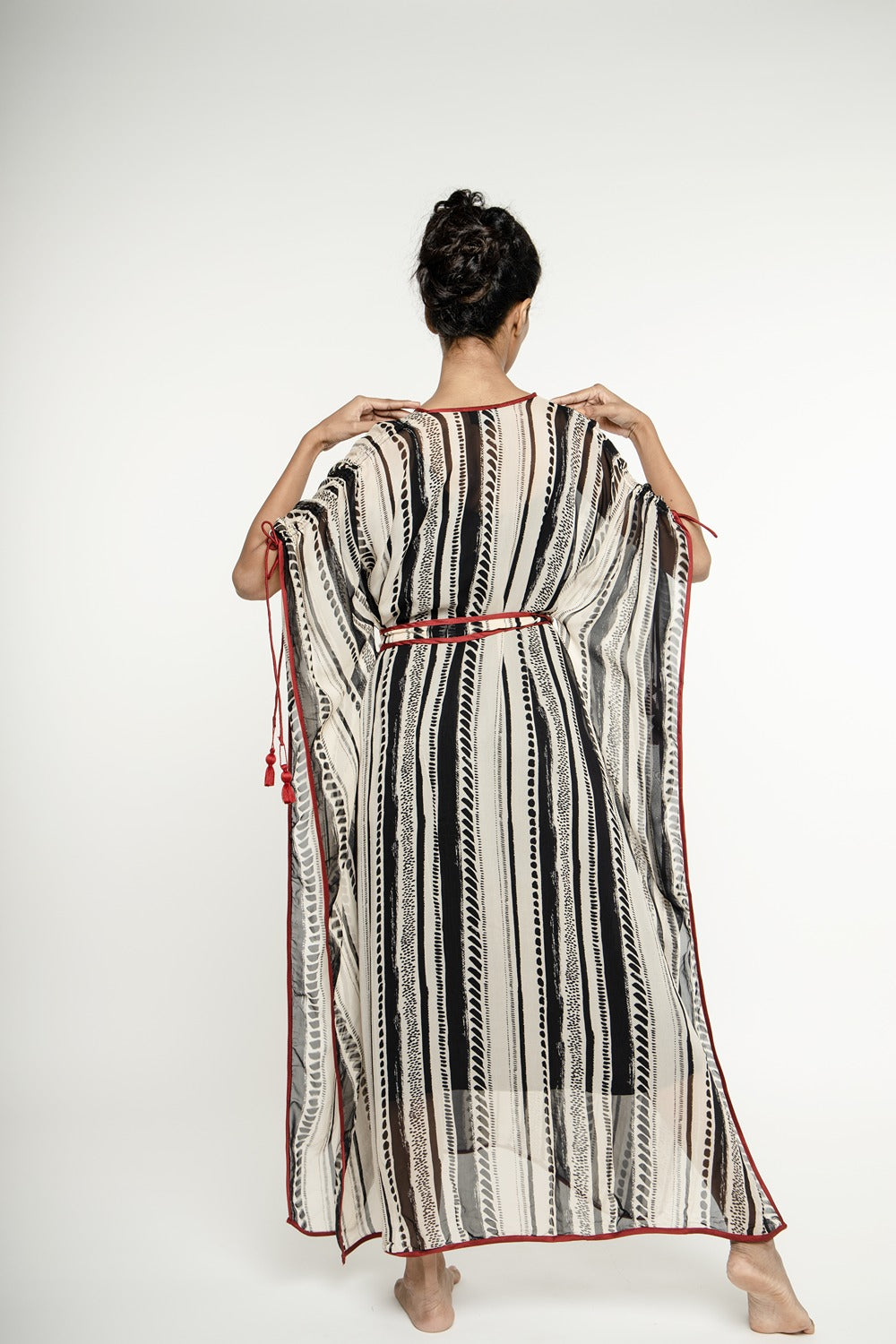 B&amp; W STRIPE KAFTAN MAXI