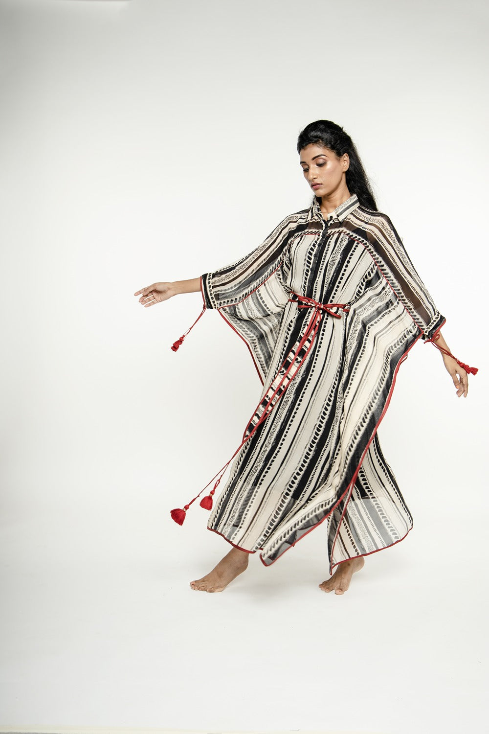 B& W STRIPE BELTED KAFTAN MAXI