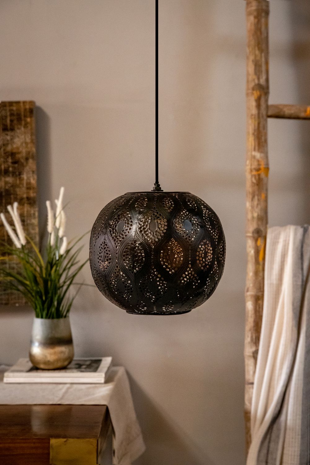 Aurora Pendant Light