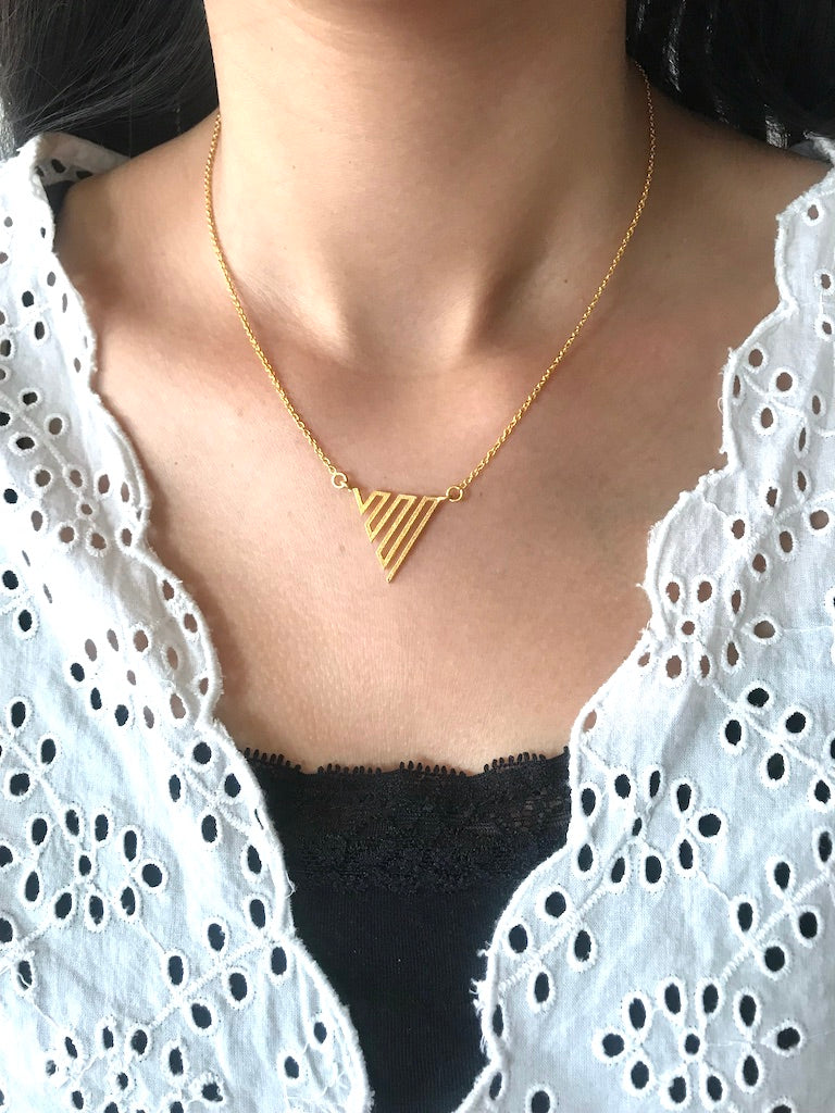 Zig Zag Necklace